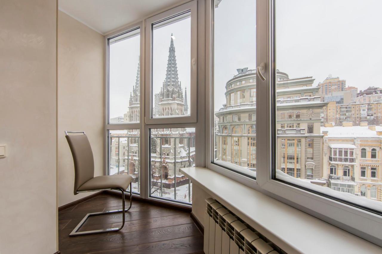 Шикарная Квартира Возле Костёла В Центре Kiev Exterior foto
